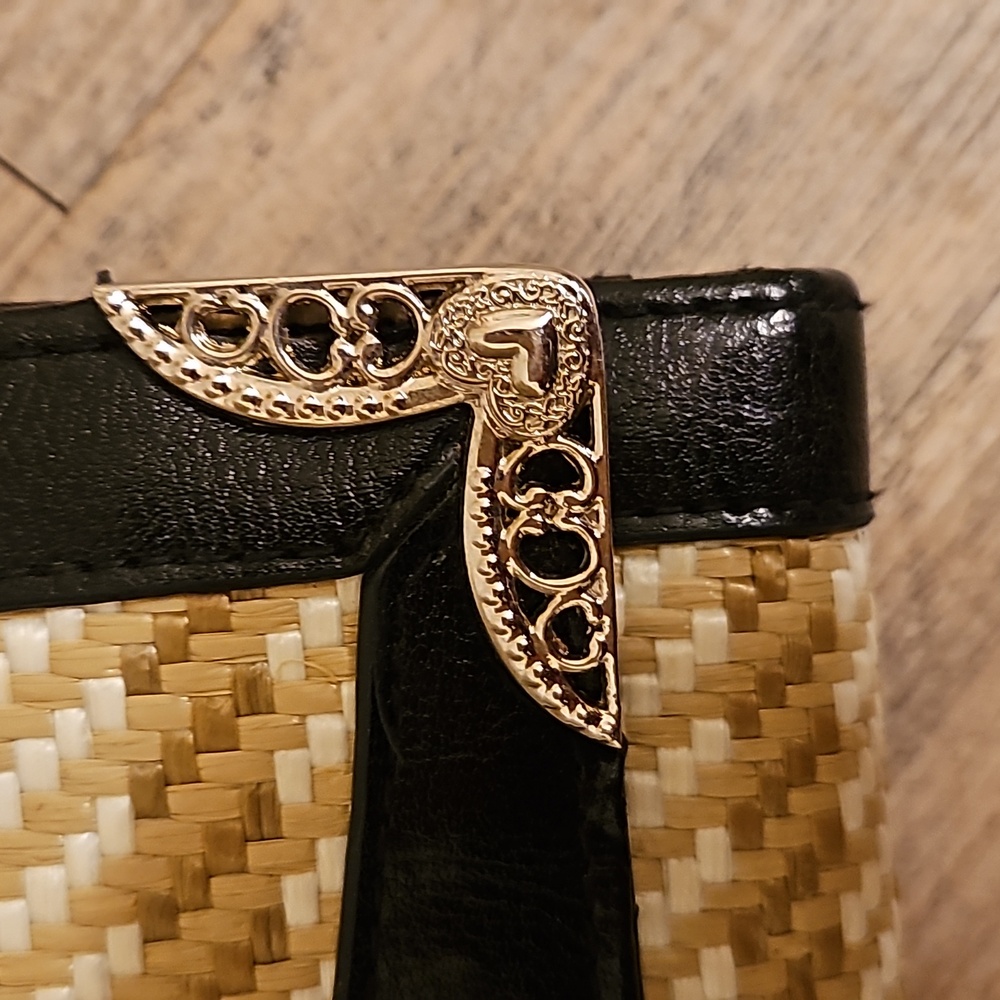 Wallet - Picture 3 of 7